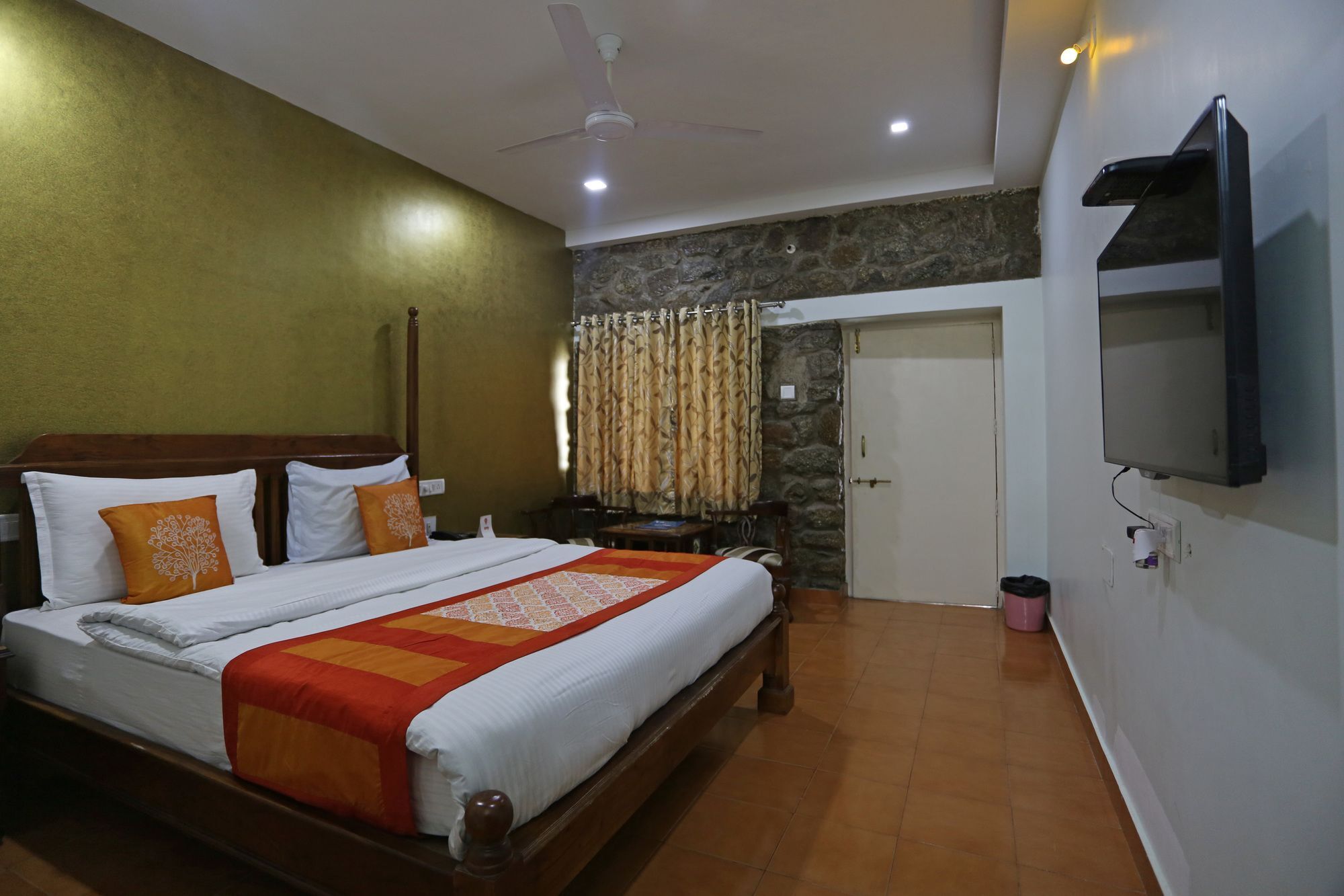 Oyo 6549 Hotel Gorbandh Ábú-hegy Kültér fotó