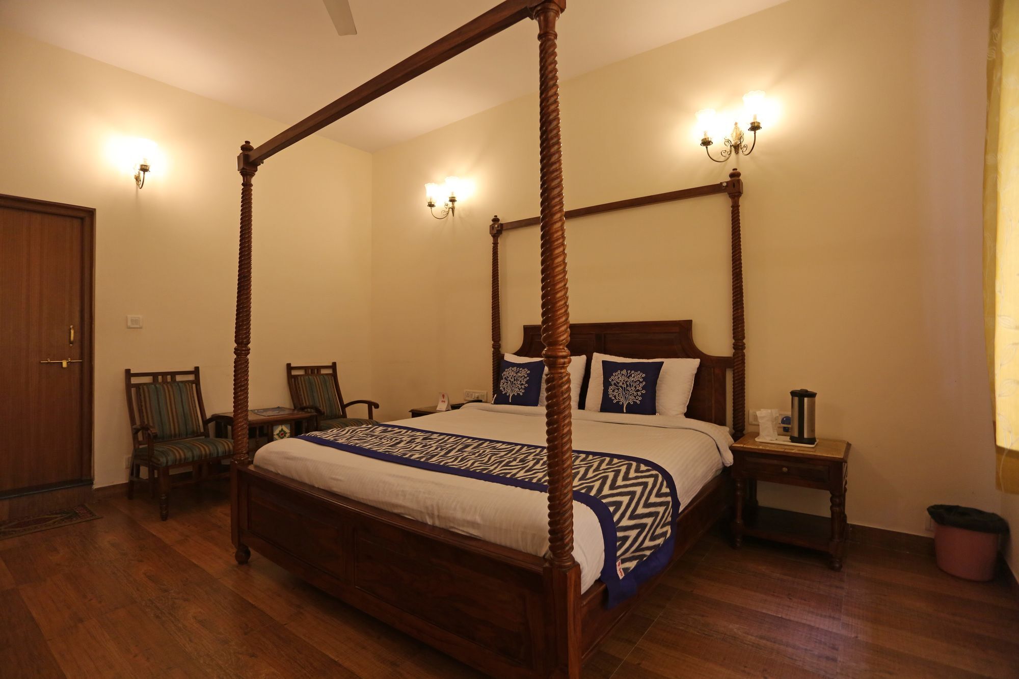 Oyo 6549 Hotel Gorbandh Ábú-hegy Kültér fotó