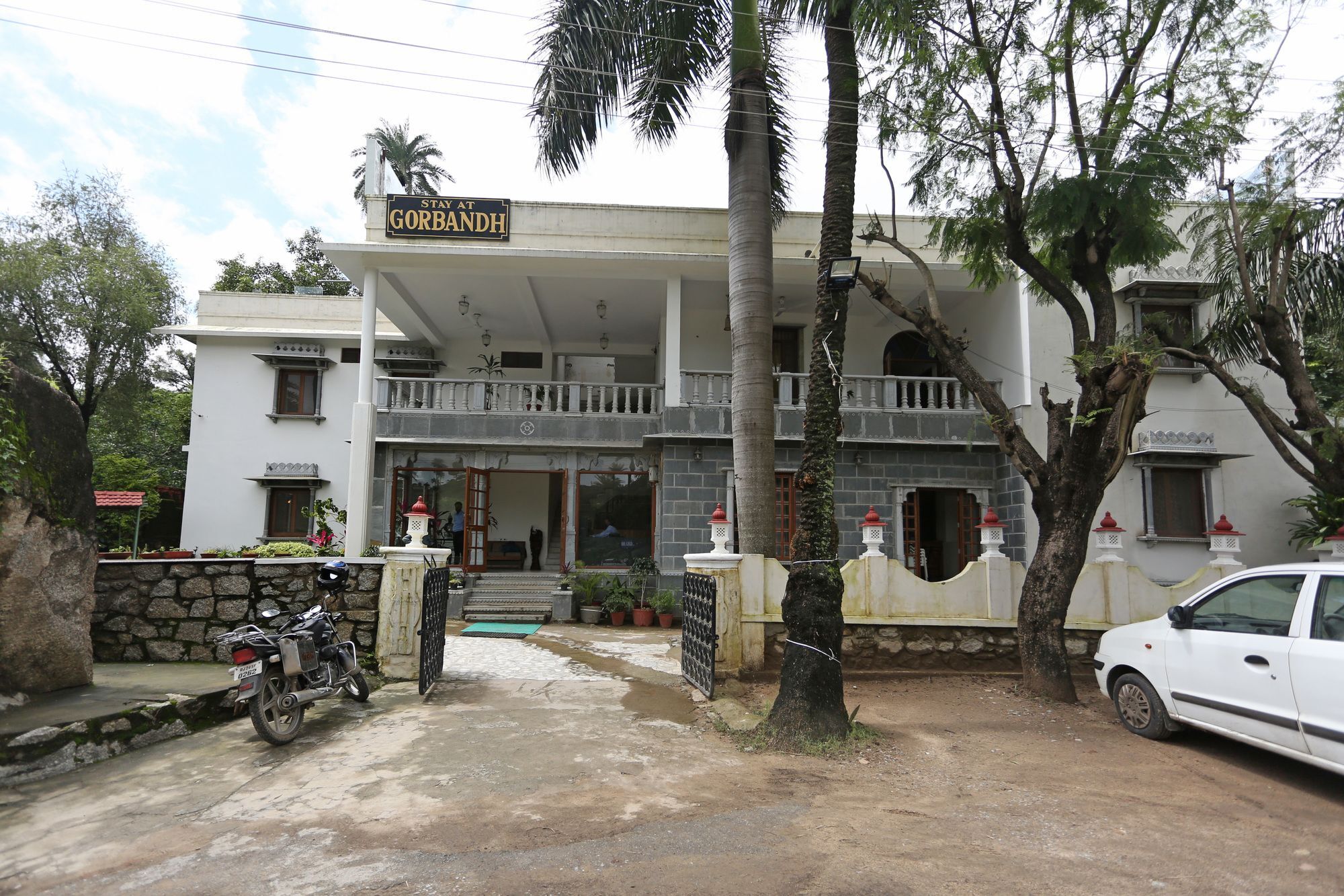 Oyo 6549 Hotel Gorbandh Ábú-hegy Kültér fotó